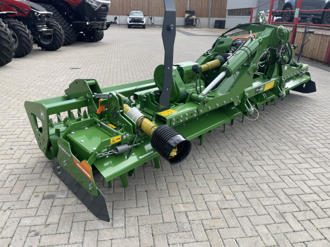 Amazone KE5002-2 hydraulic folding power harrow