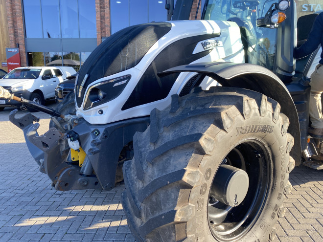 Valtra T234D