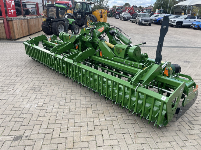 Amazone KE5002-2 hydraulic folding power harrow