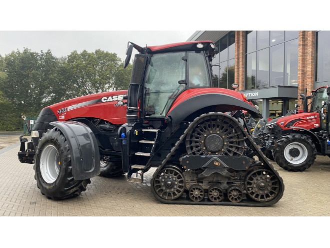 Case IH Magnum 380 CVX Rowtrac c/w front linkage