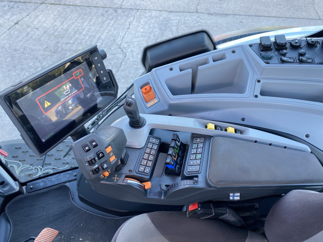 Valtra T234D