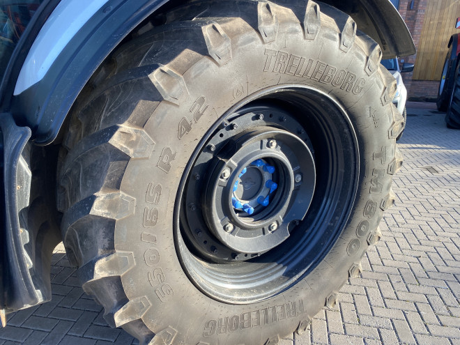 Valtra T234D