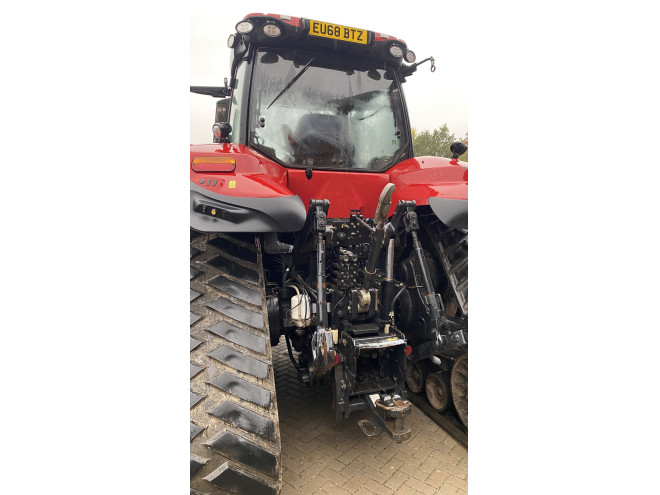 Case IH Magnum 380 CVX Rowtrac c/w front linkage