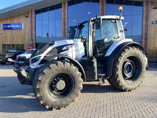 Valtra T234D