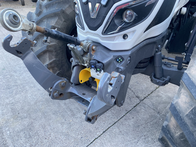 Valtra T234D