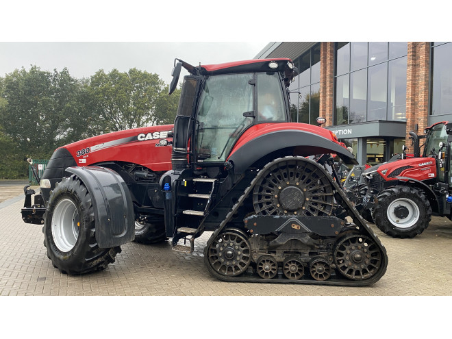 Case IH Magnum 380 CVX Rowtrac c/w front linkage