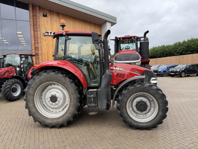 Case IH Luxxum 120 Cab Suspension
