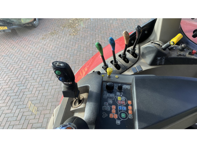 Case IH Puma 150 Multicontroller, C/W MXU412+ Loader