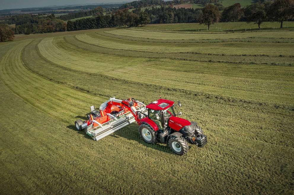 PUMA 150, 165 Multicontroller: The powerful allrounder for modern mixed farming and arable farming